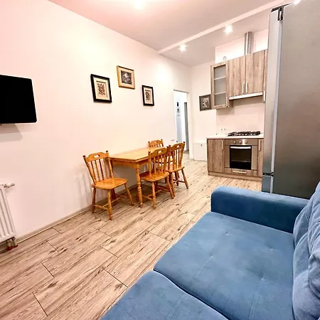 авалон гарден апартмент * Lviv